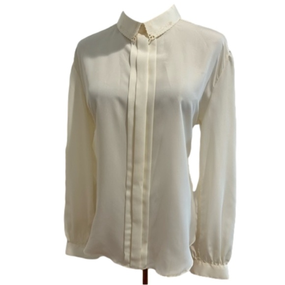 NWOT 80s CREAM FRONT PLEAT & EMBROIDERED EYELET LACE COLLAR W BACK BUTTON BLOUSE - Picture 1 of 10